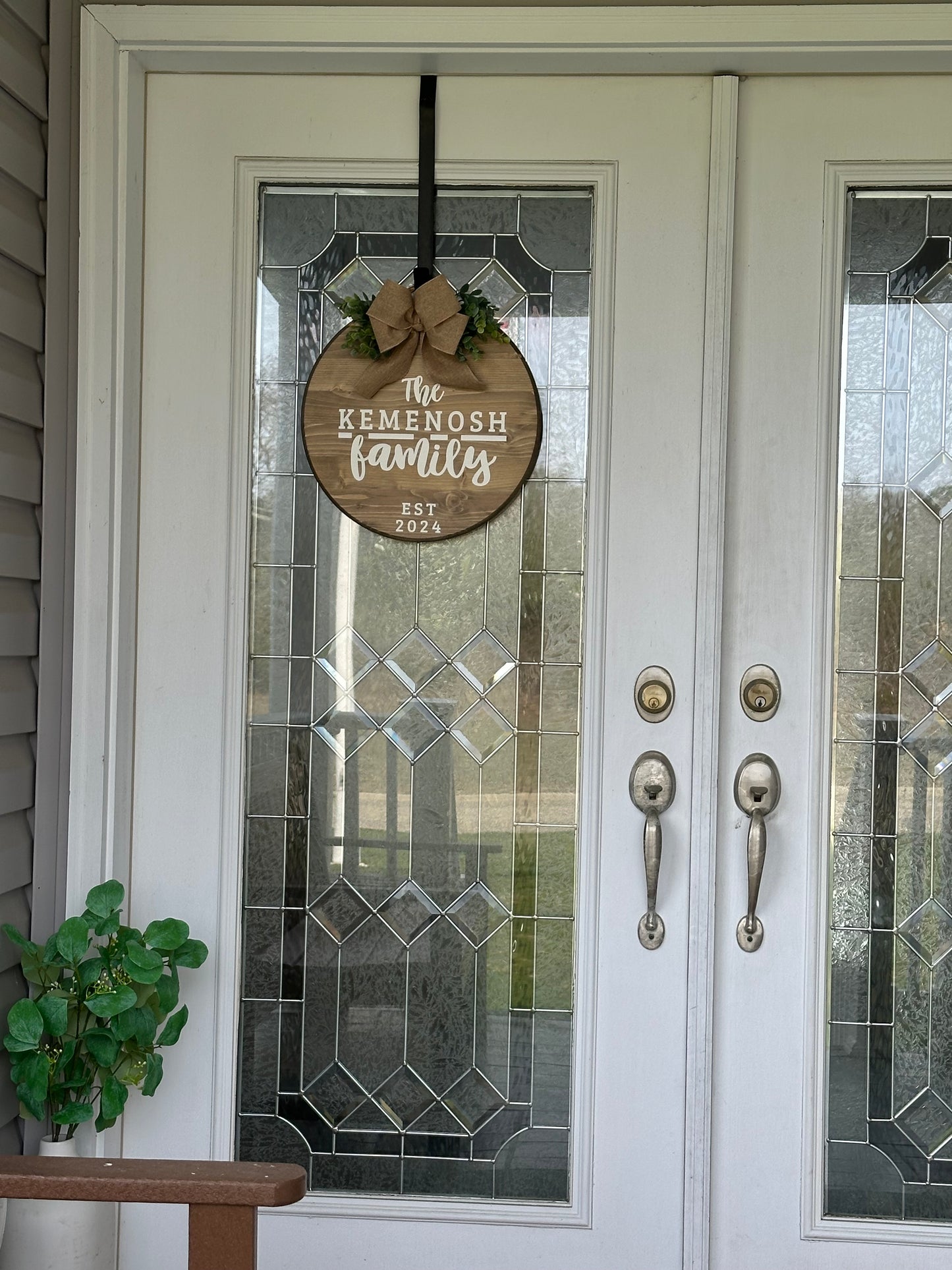 Craft Party Menu: Personalized Family Wood Sign